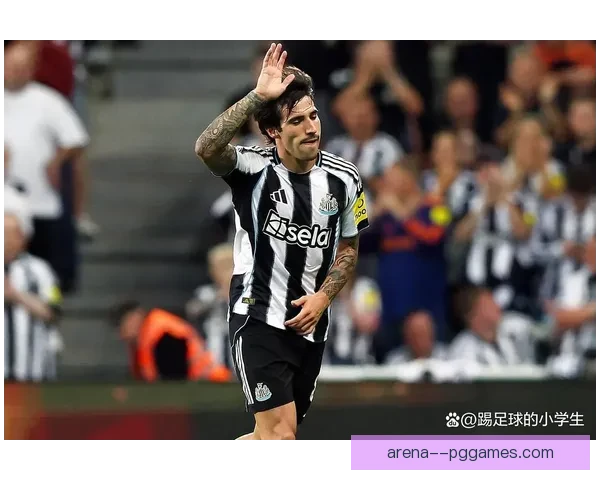 托纳利创高价转会纪录正式加盟纽卡斯尔联队