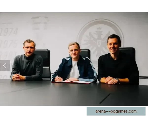 范德贝克租借加盟法兰克福 曼联中场新挑战引关注